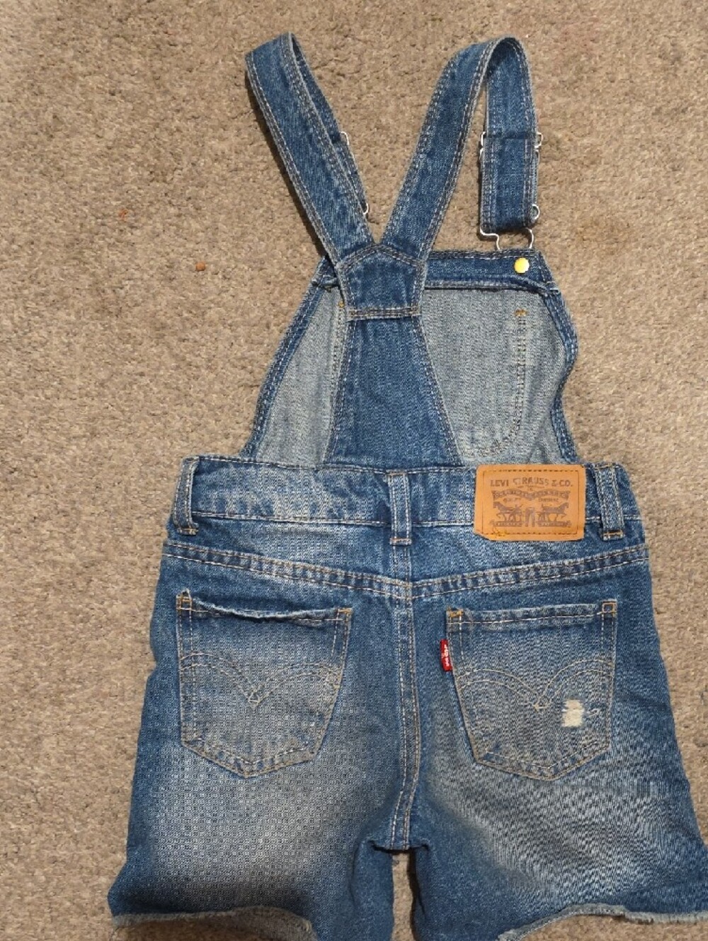 Levi's Blue Denim Short Overalls with Bib Pocket. For Kids - Picture 2 of 5